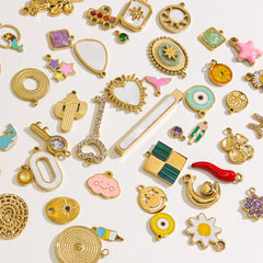 Colgante de acero inoxidable 304 con diamantes de imitación de piedra natural chapado en oro de 14 quilates con forma de corazón geométrico y flor.