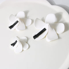 Women's Sweet Flower Plastic Metal Inlay Pearl Hair Clip