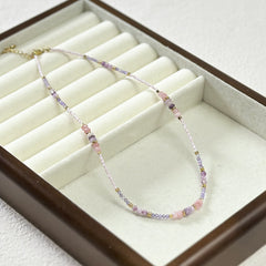Collar de acero de titanio con cuentas de piedra natural de color morado mixto, cadena de clavícula apilada para mujer