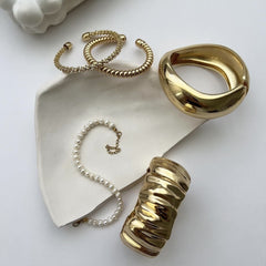 Simple Style Classic Style Solid Color Alloy Wholesale Bangle