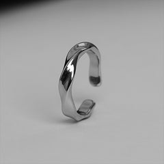 Mobius Ring Men's