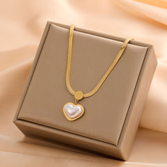 Simple Style Classic Style Four Leaf Clover Heart Shape Titanium Steel Wholesale Pendant Necklace