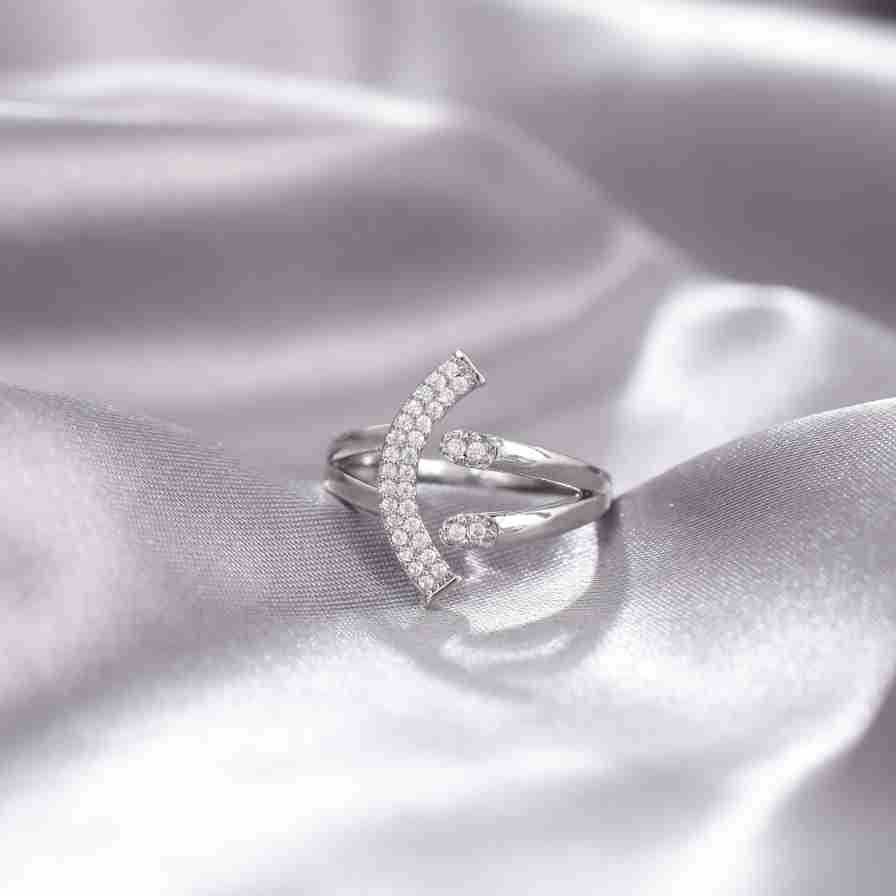 Anillo cruzado ajustable con apertura de nicho y resistente a la decoloración