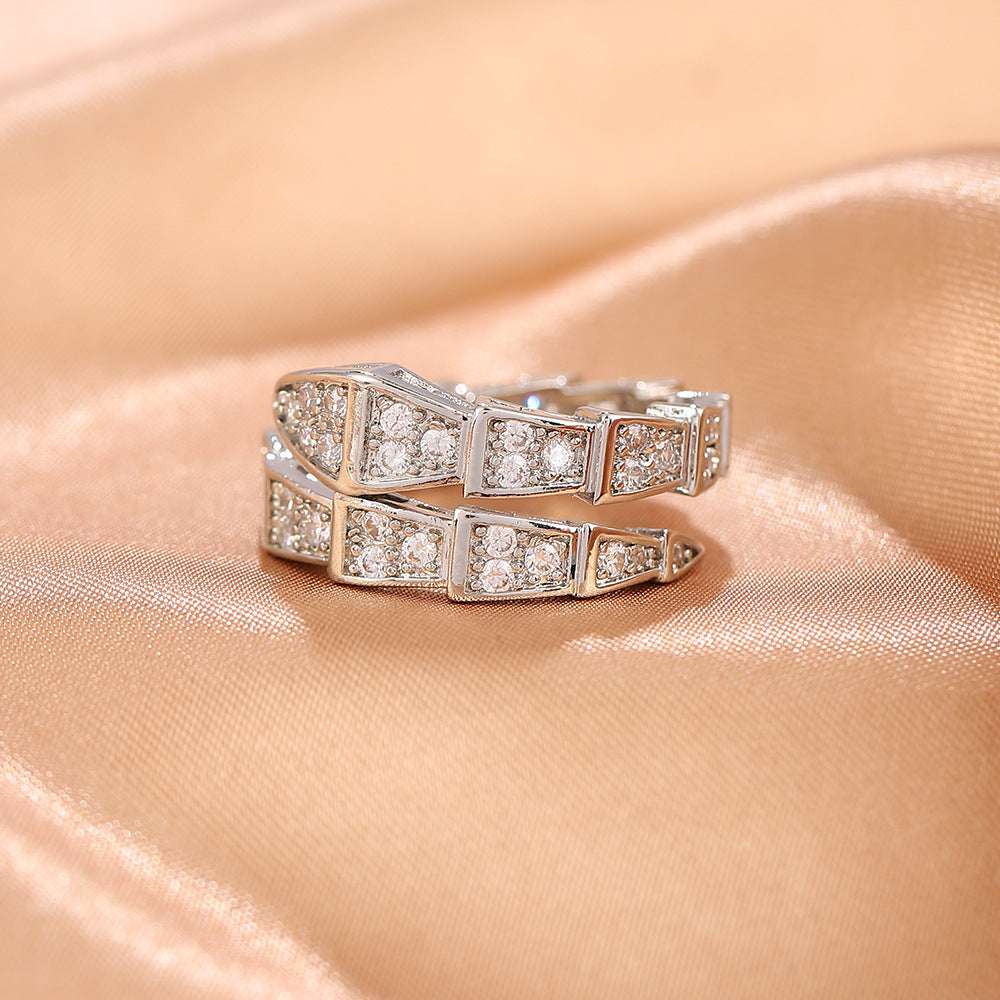 Anillo cruzado ajustable con apertura de nicho y resistente a la decoloración