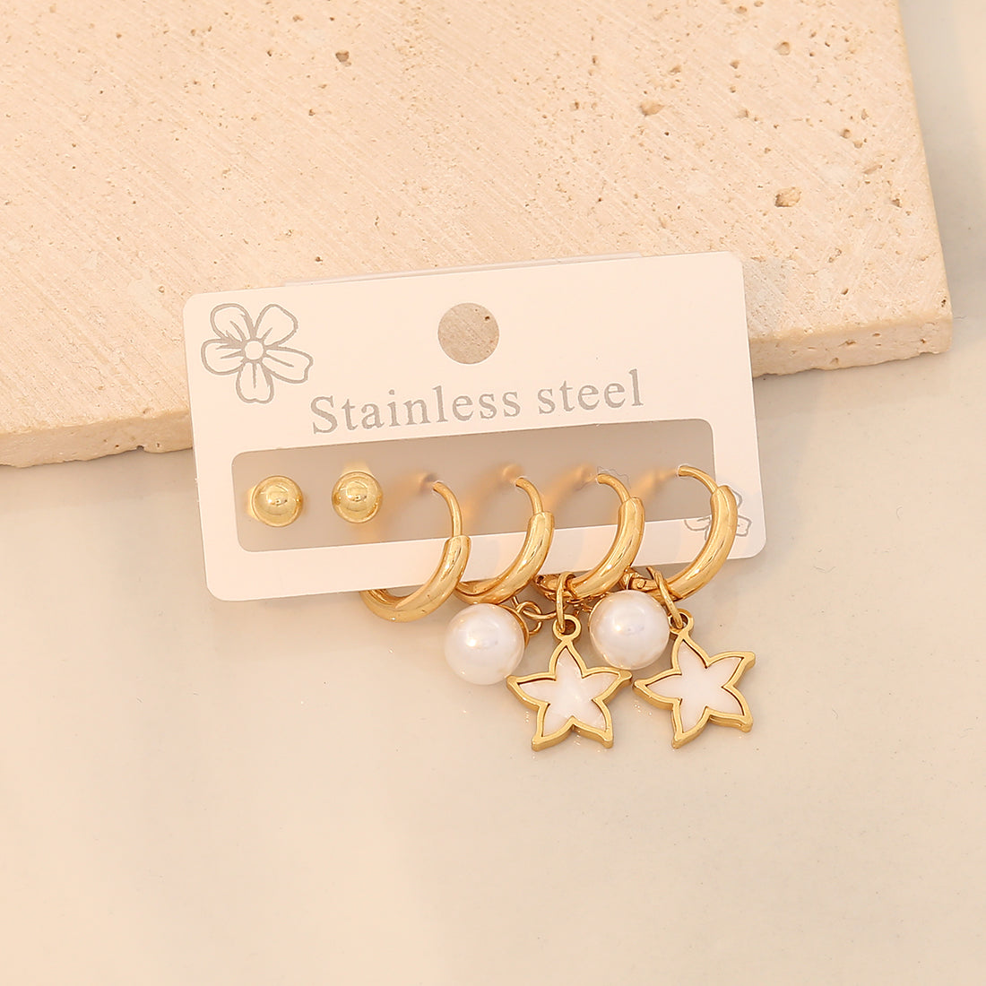 3 pares de aretes colgantes de acero inoxidable 304 chapados en oro de 18 quilates con diseño de estrella de viaje de estilo simple