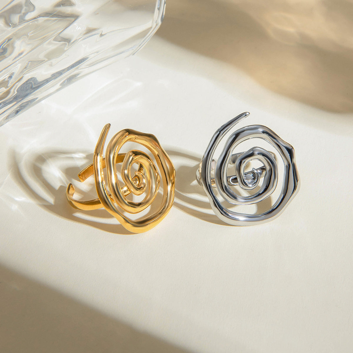 Anillos abiertos chapados en oro de 18 quilates con rosca en espiral estilo IG, de acero inoxidable 304.