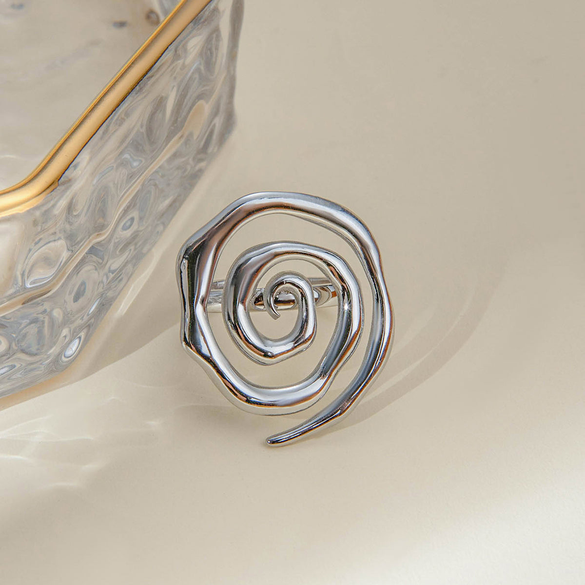 Anillos abiertos chapados en oro de 18 quilates con rosca en espiral estilo IG, de acero inoxidable 304.