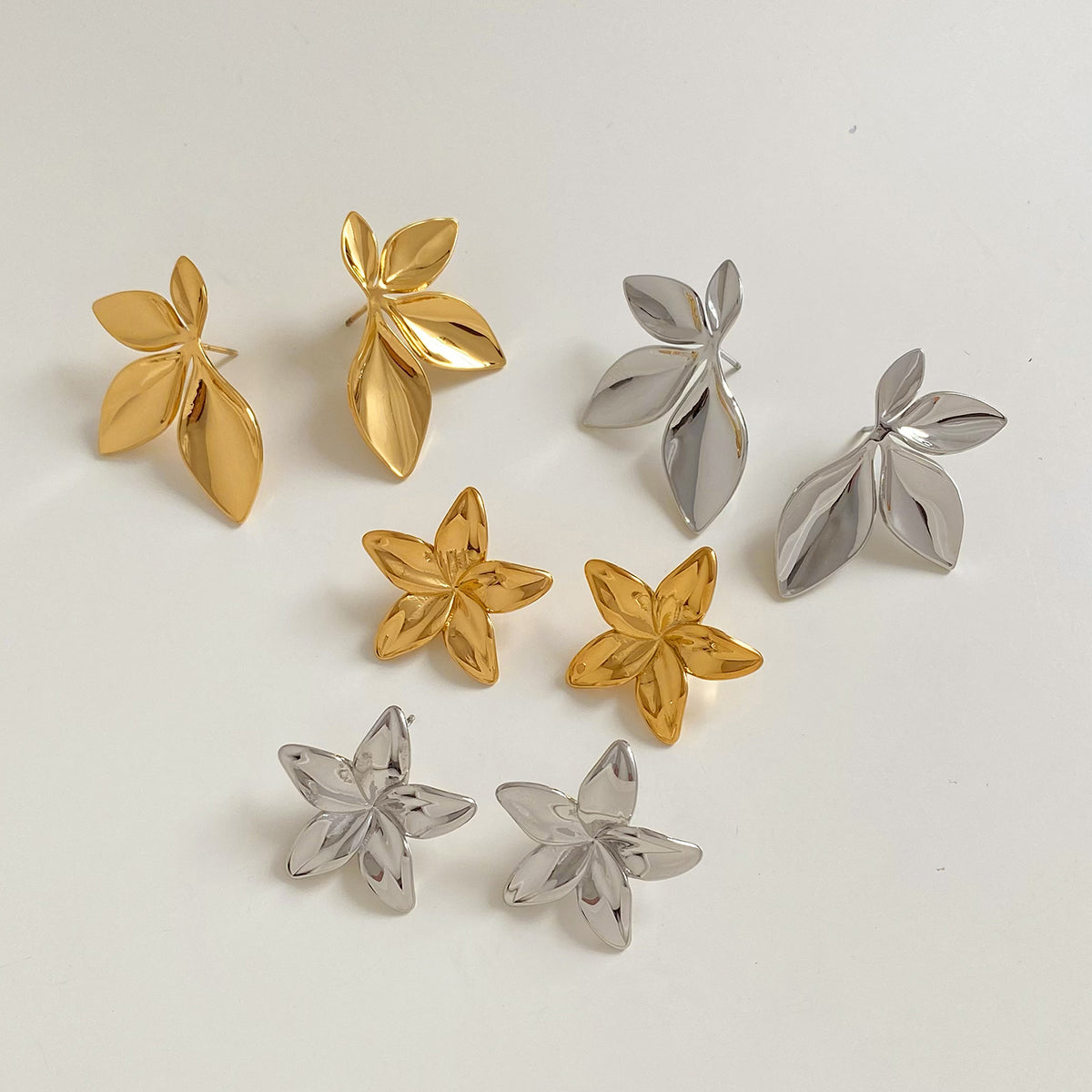 1 par de pendientes de acero inoxidable 304 chapados en oro blanco de 16 quilates con diseño de hojas y flores, estilo moderno e informal.