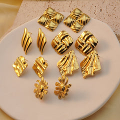 1 par de pendientes de gota de oro de imitación de acero inoxidable 304 con estampado de flores geométricas de estilo moderno.