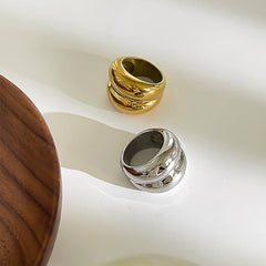 Anillos chapados en oro de 18 quilates de acero inoxidable 316L de color sólido, estilo hip hop, estilo clásico, sencillos y elegantes.