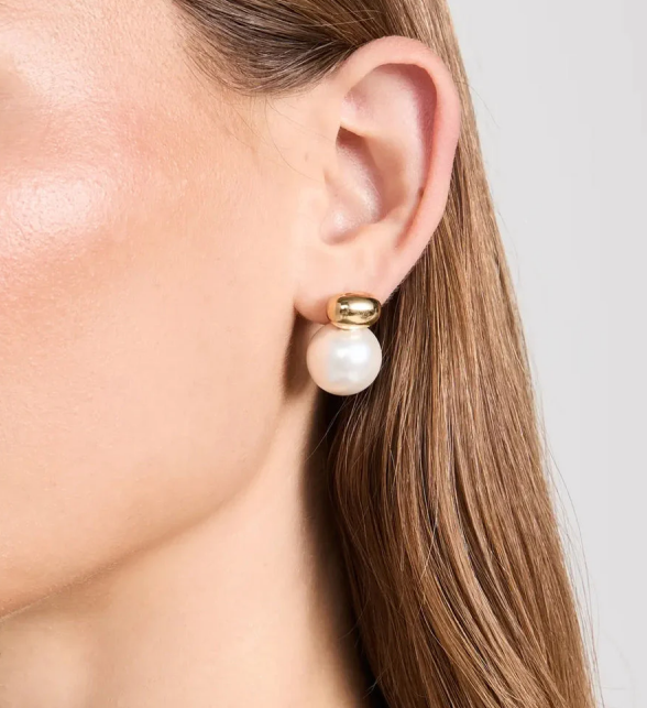 1 par de pendientes de estilo francés retro con incrustaciones geométricas, perlas artificiales de acero inoxidable 304 chapadas en oro de 18 quilates.