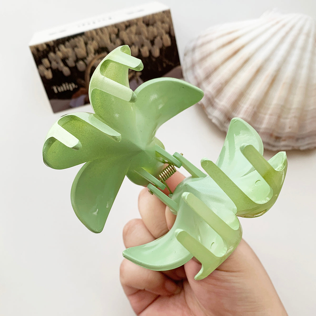 Pinzas para el pelo de plástico con diseño de flores dulces y bonitas para mujer