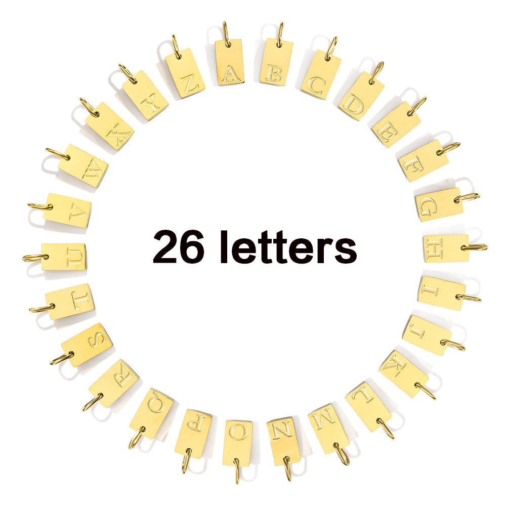 1 pieza de 10 x 6 mm, colgante de letra chapado en oro de 14 quilates de acero inoxidable 304 