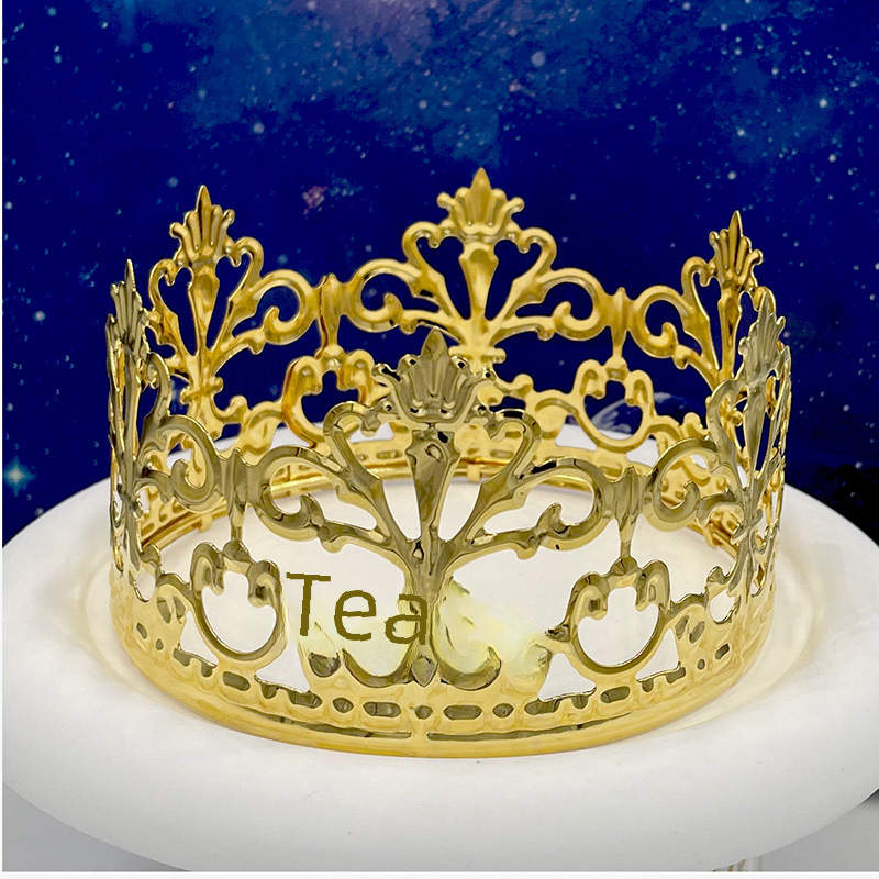 Decoración de pastel de corona dorada para cumpleaños infantil, tocado de corona barroca, adornos de aleación en stock