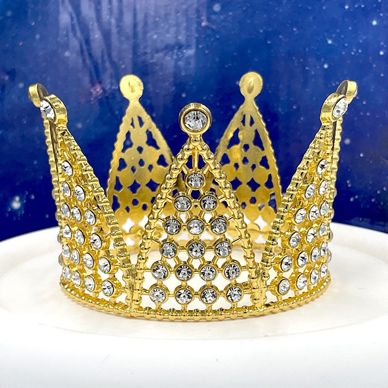 Decoración de pastel de corona dorada para cumpleaños infantil, tocado de corona barroca, adornos de aleación en stock