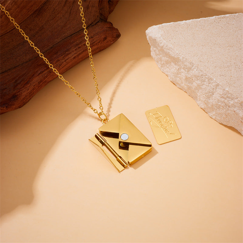 Collar con colgante chapado en oro de 18 quilates de acero inoxidable 304 con sobre "Te amo", estilo IG, estilo sencillo