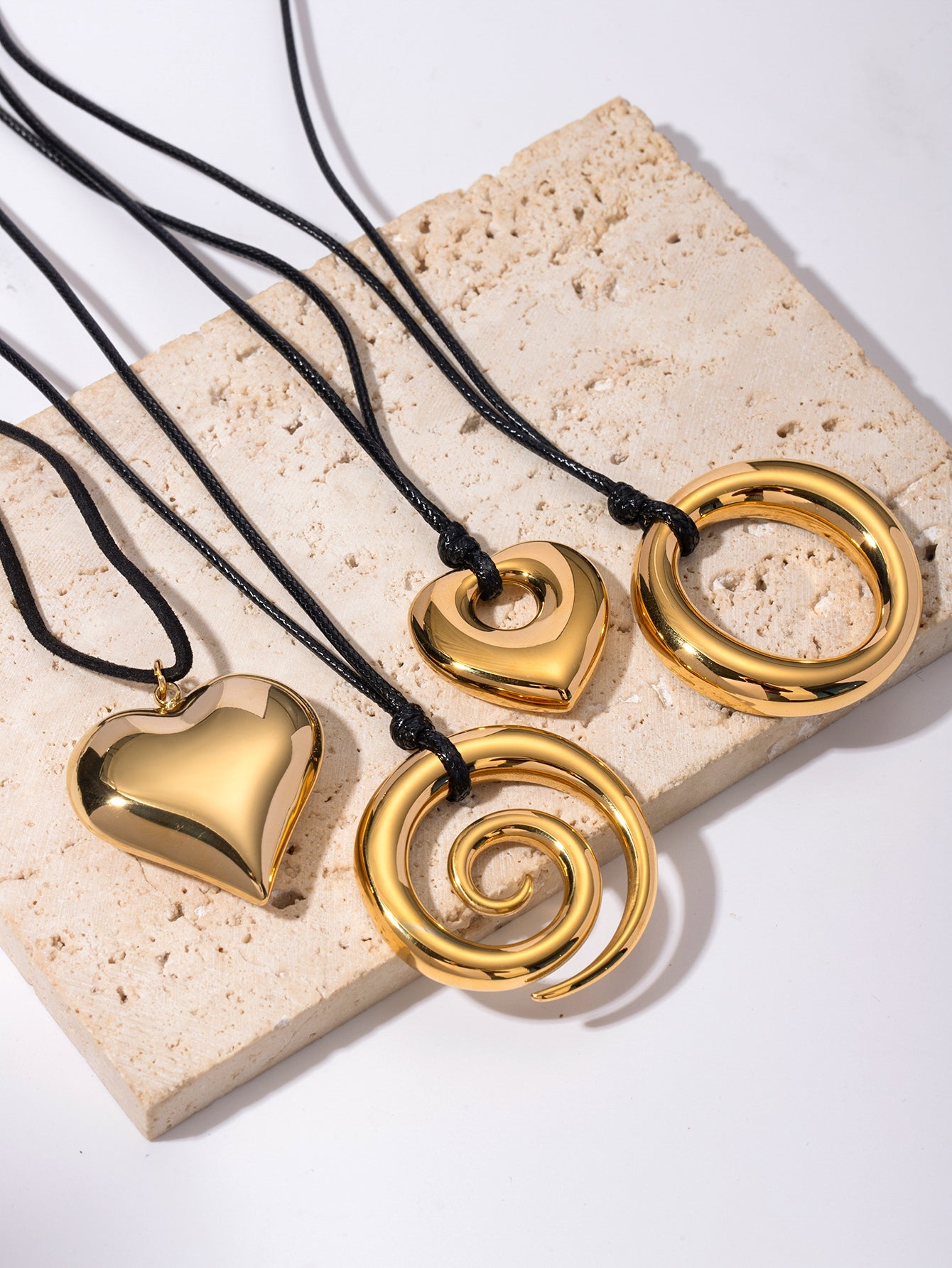Wholesale Jewelry Vacation Simple Style Heart Shape 304 Stainless Steel Zircon 18K Gold Plated Plating Earrings Necklace
