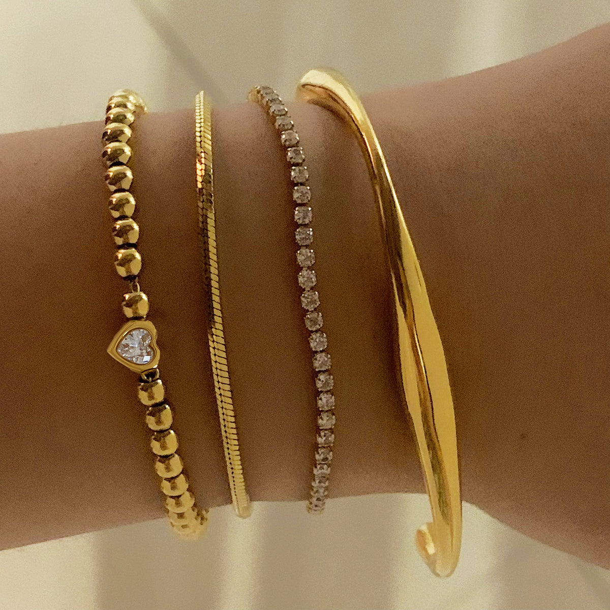 Joyería al por mayor, estilo moderno, estilo simple, forma de corazón, acero inoxidable 304, circonita, chapado en oro de 16 quilates, chapado en oro blanco, chapado en oro, pulseras y collares. 