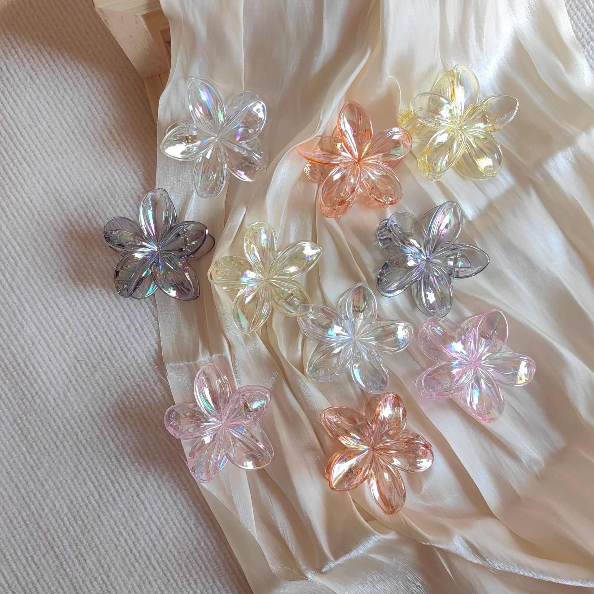 Egg Flower Hairpin Transparent AB Color Grab Hair Shark Clip Gradient Hair Grab Advanced Hair Accessories