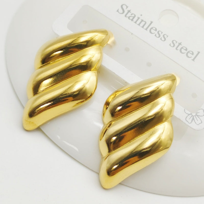 1 par de elegantes pendientes de acero inoxidable 304 con nudo de lazo chapados en oro de 18 quilates