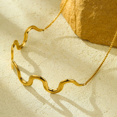 Collar de acero inoxidable 304 chapado en oro de 18 quilates con ondas de estilo retro simple (al por mayor) 