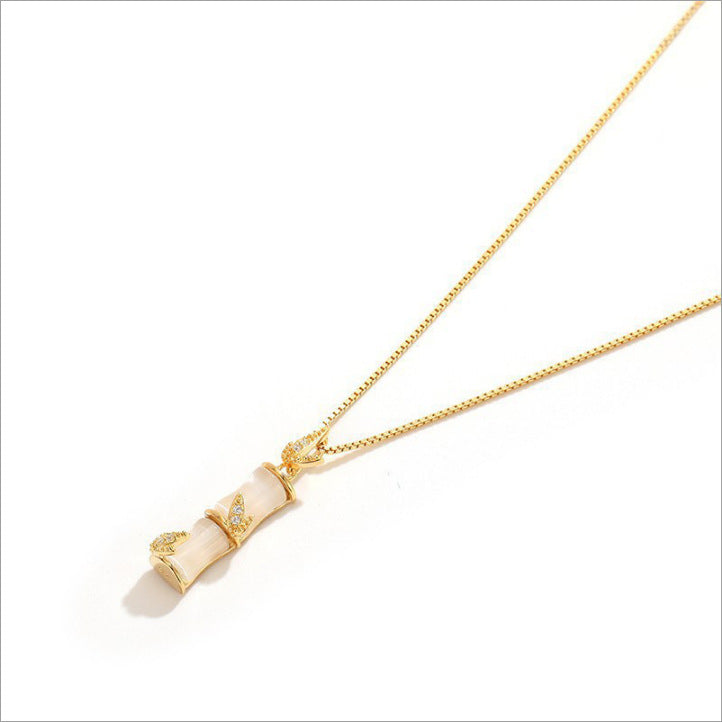 Collar con colgante de acero de titanio con forma de corazón de trébol de cuatro hojas, estilo clásico y sencillo, venta al por mayor 