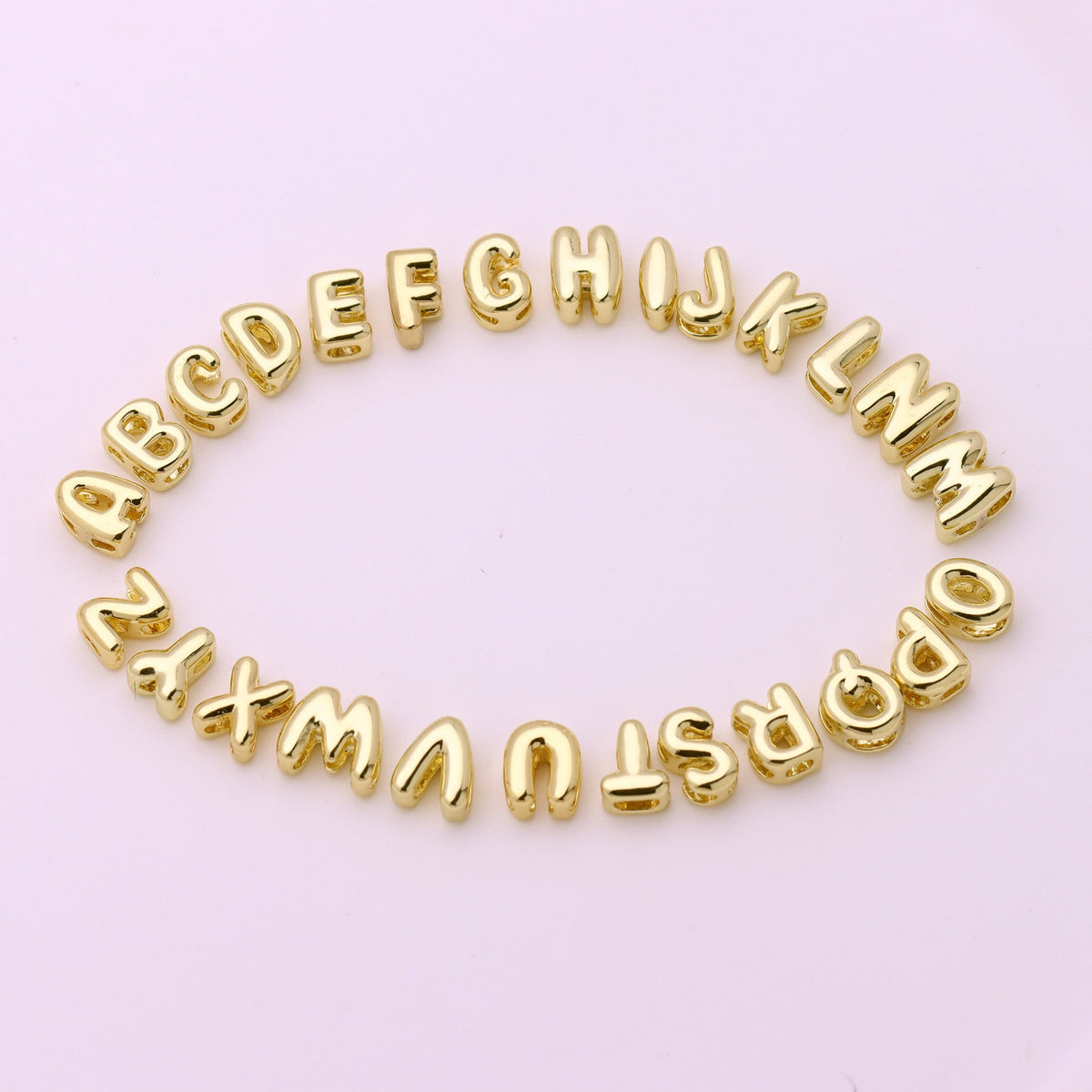 1 cadena colgante con letras de cobre de 6 x 7 mm (cada 2 piezas) 