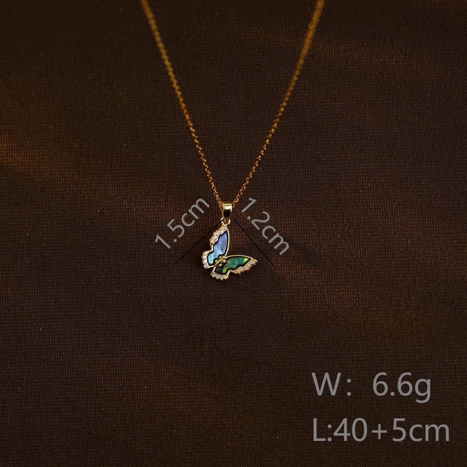 Collar con colgante de acero inoxidable 304 con incrustaciones de concha de abulón y circonita chapada en oro de 18 quilates, estilo simple, con forma de corazón, flor y mariposa.