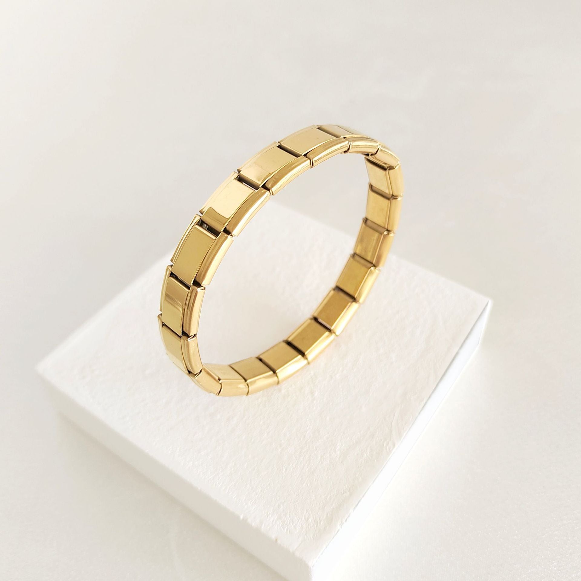 Casual Simple Style Solid Color 304 Stainless Steel Bracelets In Bulk