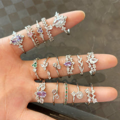 Anillos abiertos con incrustaciones geométricas de circonitas y baño de oro de 18 quilates