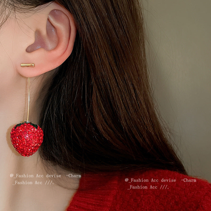 1 par de pendientes de aleación de resina y cobre con diamantes de imitación de cereza y fresa.