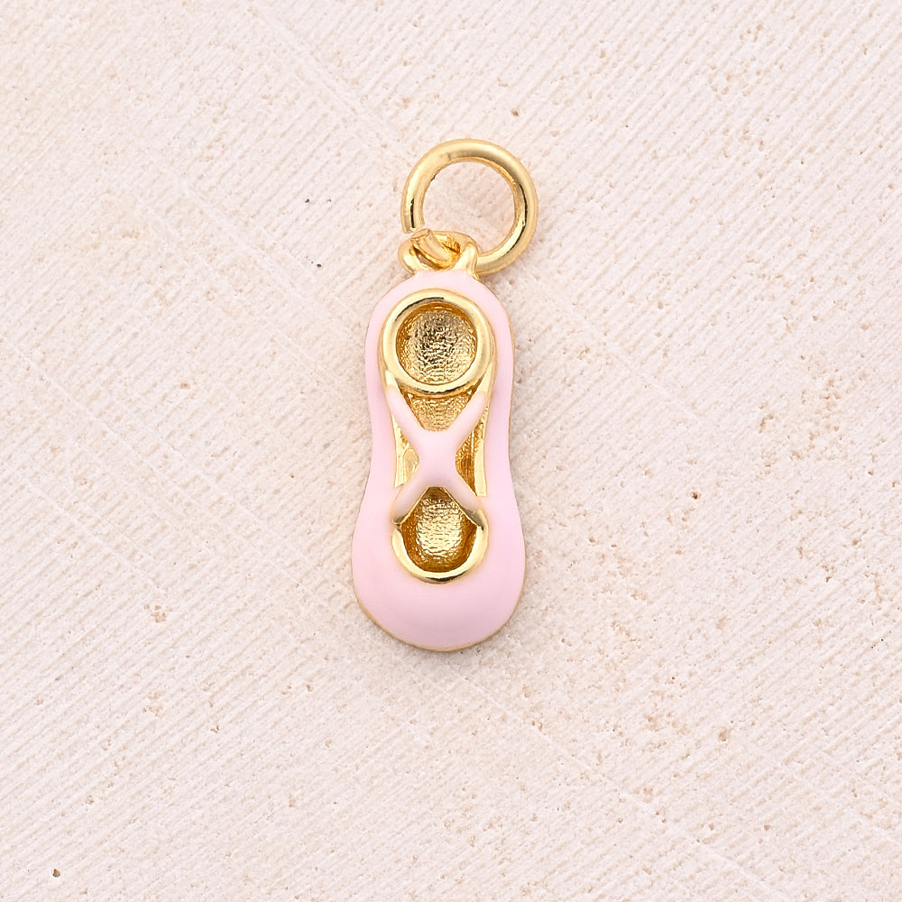 1 pieza/paquete de 15 x 12 mm, 16 x 6 mm, 16 x 9 mm, agujero de 3 a 3,9 mm, cobre chapado en oro de 18 quilates, botas para pastel, zapatos, accesorios de joyería, colgante.