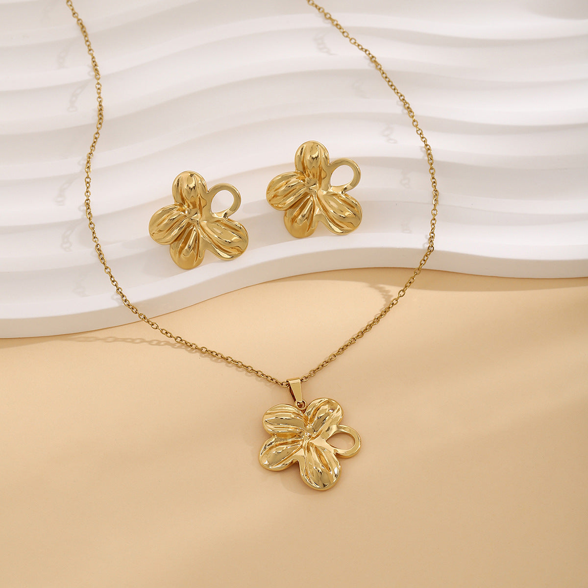 Conjunto de joyería elegante de acero inoxidable chapado en forma de corazón, geométrico, retro, con flores, venta al por mayor