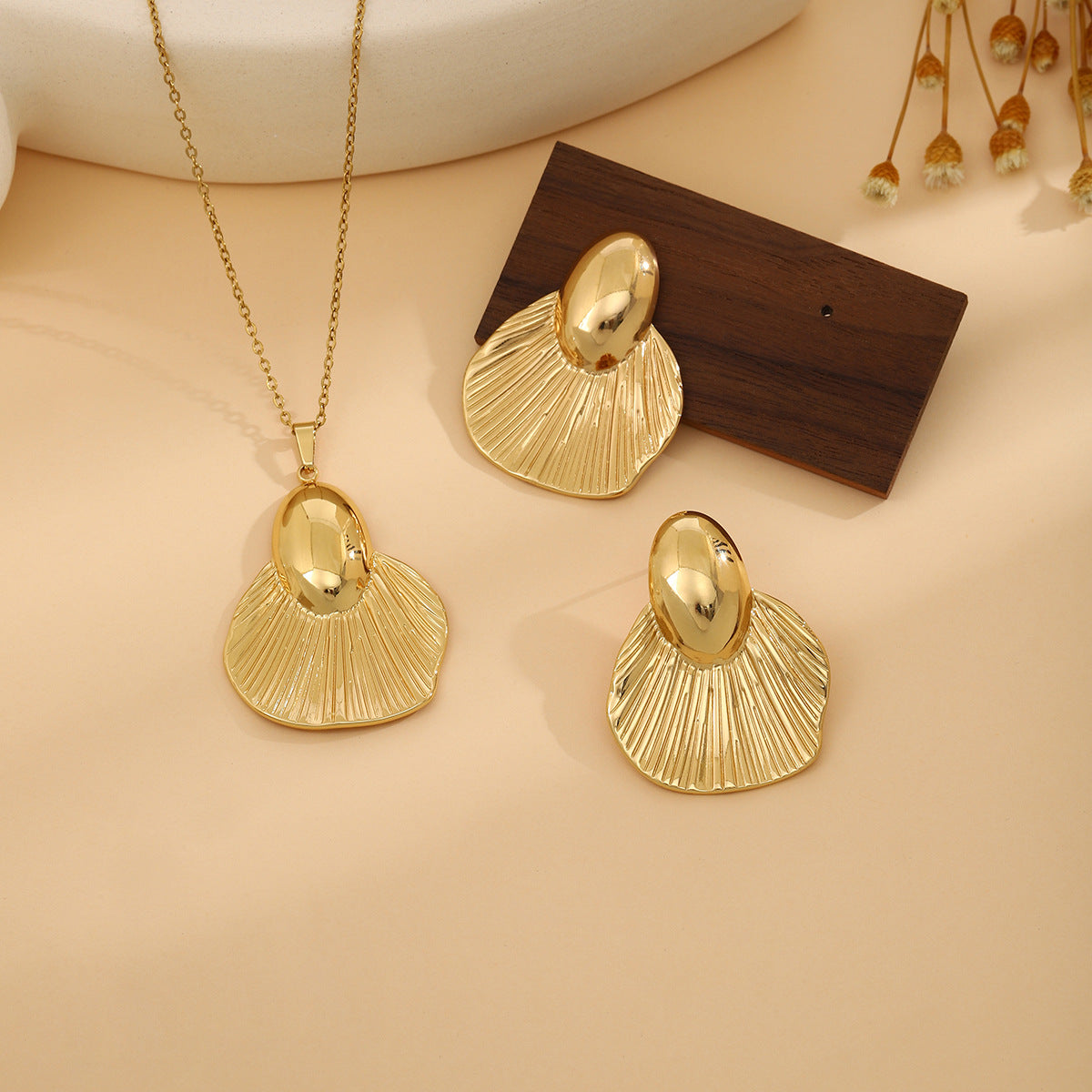 Conjunto de joyería elegante de acero inoxidable chapado en forma de corazón, geométrico, retro, con flores, venta al por mayor
