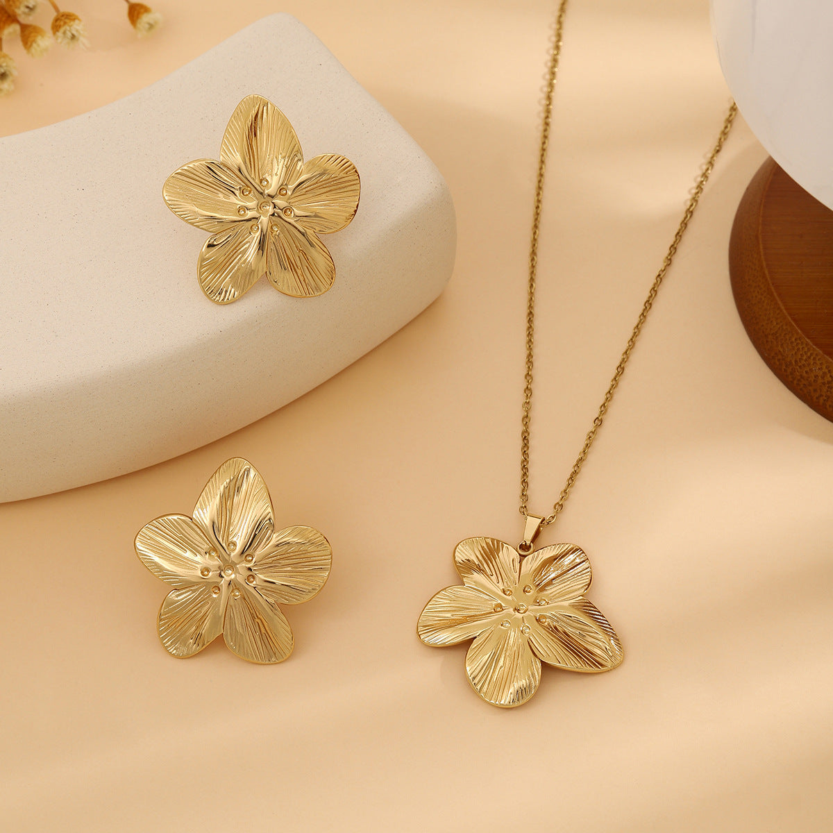 Conjunto de joyería elegante de acero inoxidable chapado en forma de corazón, geométrico, retro, con flores, venta al por mayor