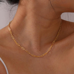 Collar de cadena de acero inoxidable 304 chapado en oro de 18 quilates con estilo simple al por mayor.
