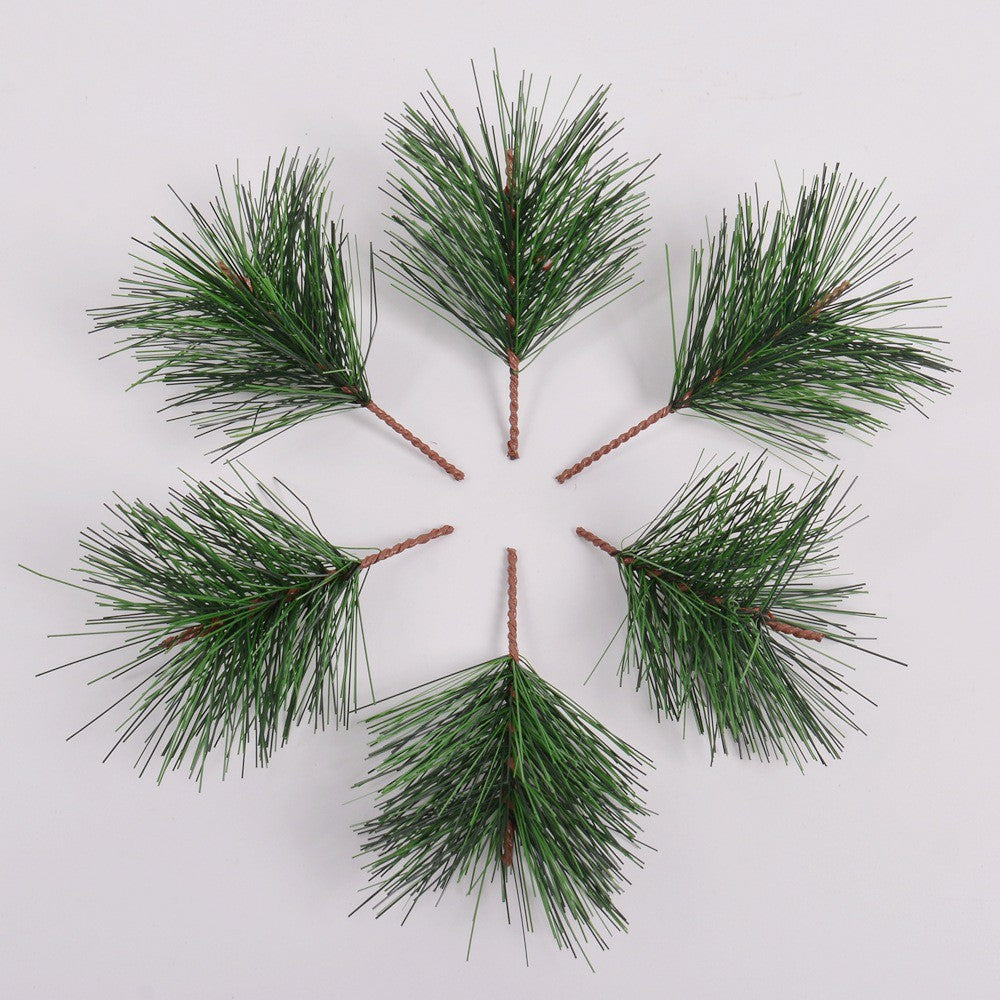 Hojas de pino artificiales de PVC con simulación de agujas de pino, ideales para decorar festivales navideños, como tiras de agujas de pino artificiales (compra mínima: 2 unidades).