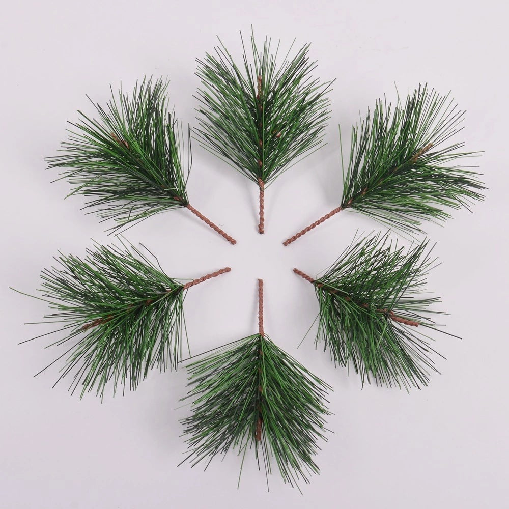 Hojas de pino artificiales de PVC con simulación de agujas de pino, ideales para decorar festivales navideños, como tiras de agujas de pino artificiales (compra mínima: 2 unidades).