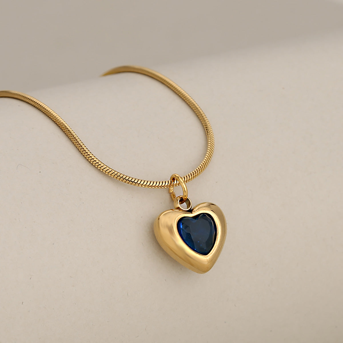 Joyería al por mayor, collares de acero inoxidable 304 con incrustaciones de circonitas, estilo clásico, forma de corazón, princesa 