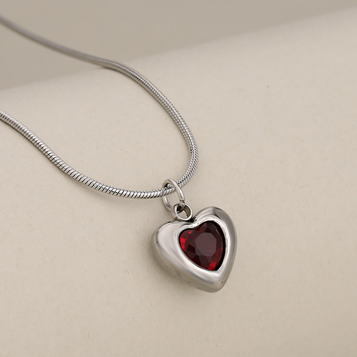 Joyería al por mayor, collares de acero inoxidable 304 con incrustaciones de circonitas, estilo clásico, forma de corazón, princesa 