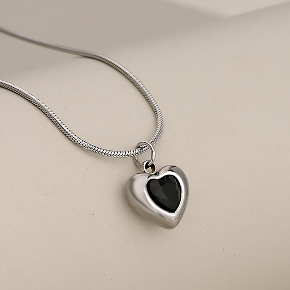 Joyería al por mayor, collares de acero inoxidable 304 con incrustaciones de circonitas, estilo clásico, forma de corazón, princesa 