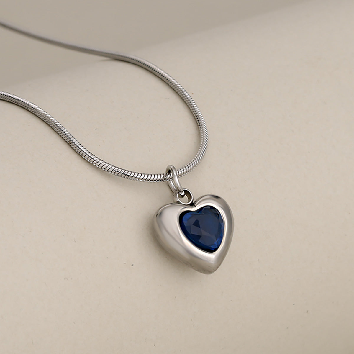 Joyería al por mayor, collares de acero inoxidable 304 con incrustaciones de circonitas, estilo clásico, forma de corazón, princesa 