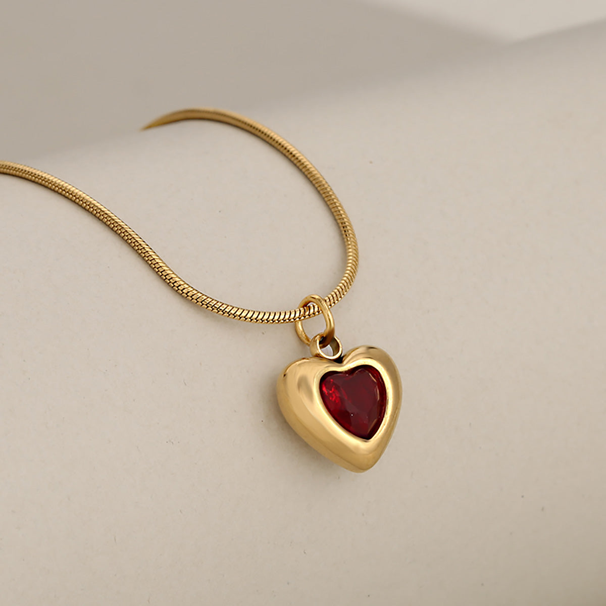 Joyería al por mayor, collares de acero inoxidable 304 con incrustaciones de circonitas, estilo clásico, forma de corazón, princesa 