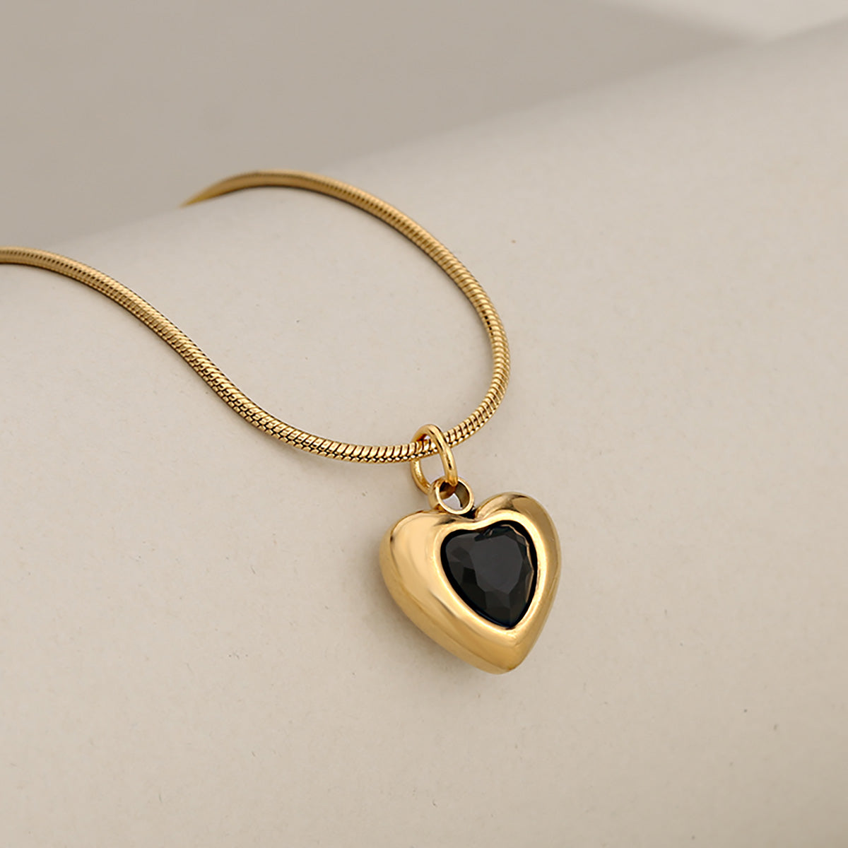 Joyería al por mayor, collares de acero inoxidable 304 con incrustaciones de circonitas, estilo clásico, forma de corazón, princesa 