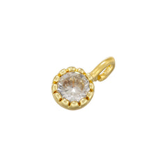 Colgantes pequeños hechos a mano con diamantes de colores y incrustaciones de cobre. 
