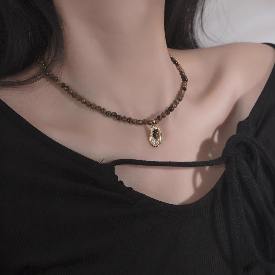 Collar de perlas, piedra de ojo de tigre, collar de bolas de oro pequeñas, cadena de piedra natural 