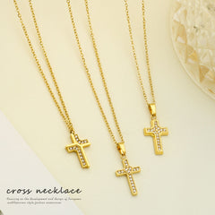 Collar de acero de titanio con cruz de circón y cadena de clavícula de acero inoxidable