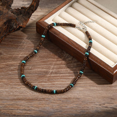 Collar corto con cuentas de madera de concha de coco bohemio para hombre, con tiras apiladas y cuentas turquesas, cadena de clavícula.