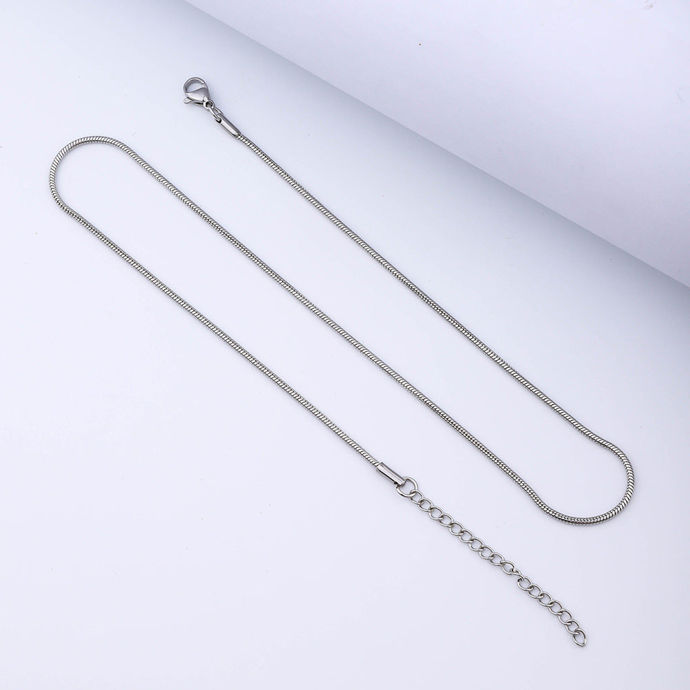 Collar de acero de titanio con cadena de hueso de serpiente redondo galvanizado al vacío 