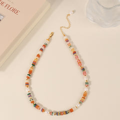 Collar de piedra natural de colores Collar de perlas naturales de agua dulce para mujer